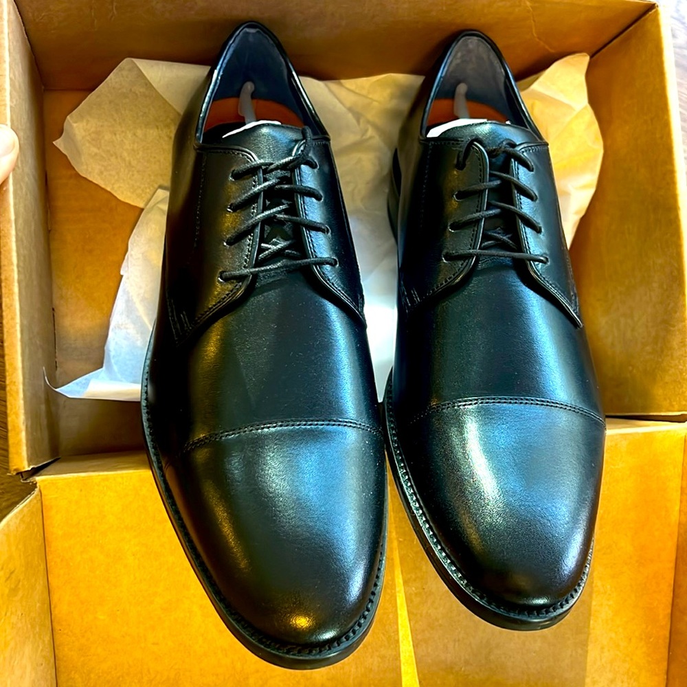 Men's Modern Classics Cap Toe Oxfords